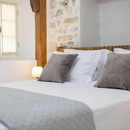 Angestrale Traditional Holiday home