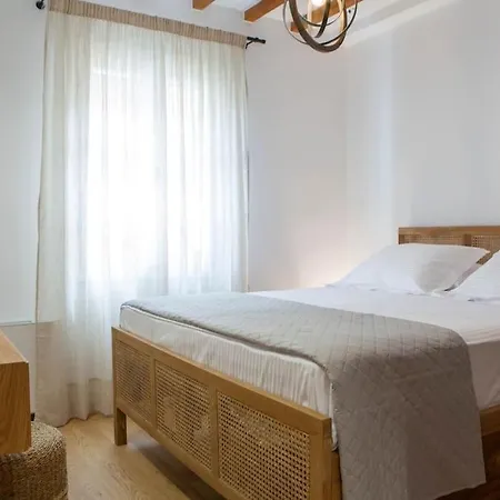 Angestrale Traditional