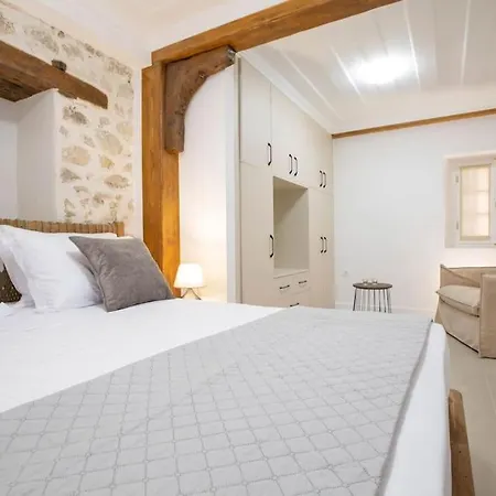 Angestrale Traditional Holiday home